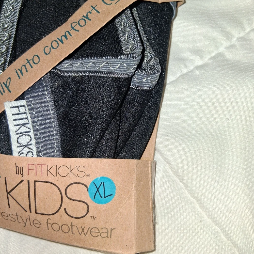 FitKicks Slip-On Ballet Flat in Black and Gray